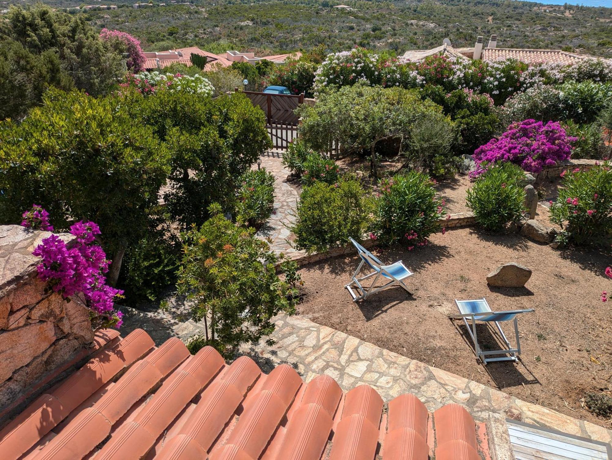 Villa Vista Mare Cala Ginepro Punta Molara Екстер'єр фото