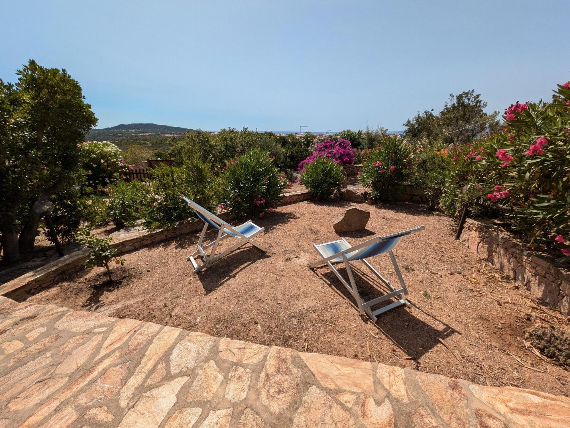 Villa Vista Mare Cala Ginepro Punta Molara Екстер'єр фото